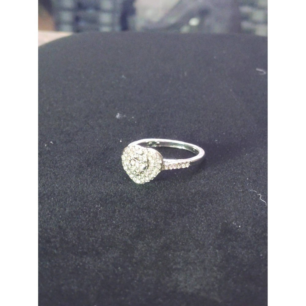 Pave Crystal Heart Ring Womens Size 9.75 Silver Tone Rhinestone Cluster Band